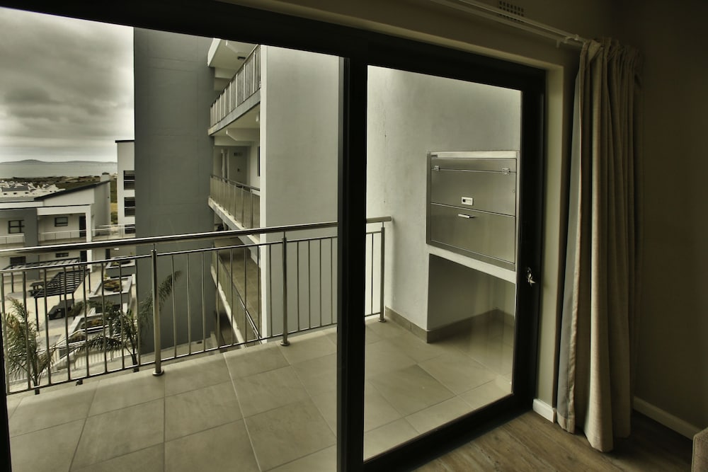 Nivica Lifestyle Living 57, Langebaan 4-Sleeper view 4