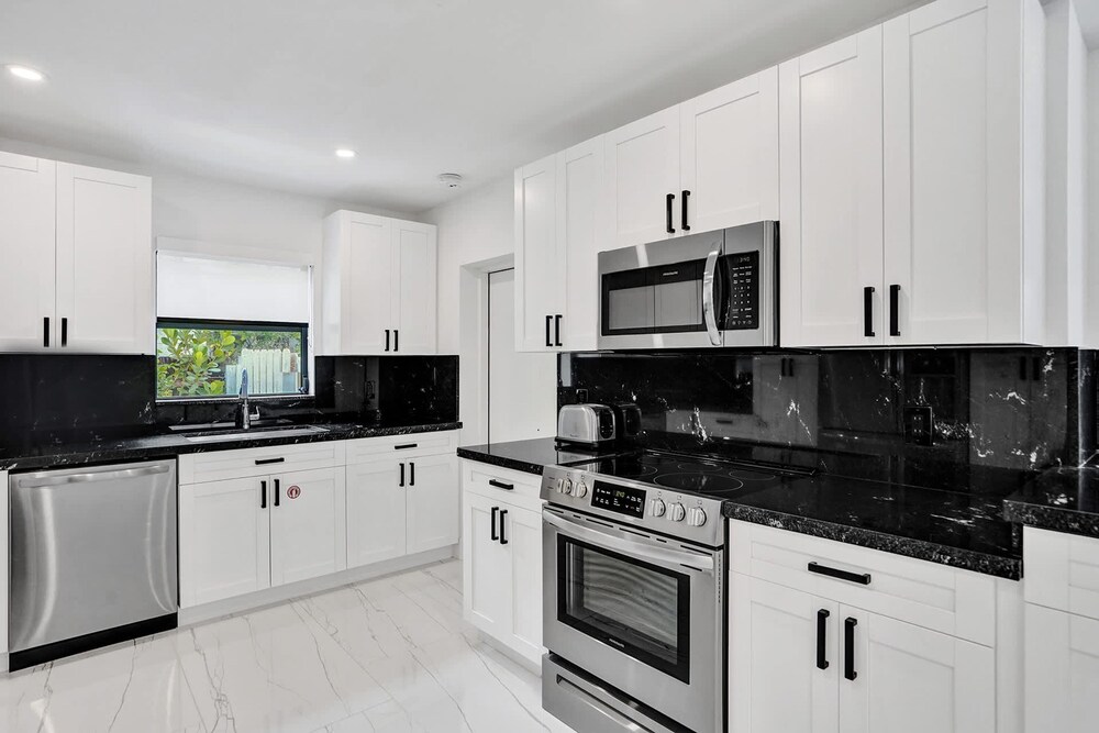Hibiscus House in Fort Lauderdale