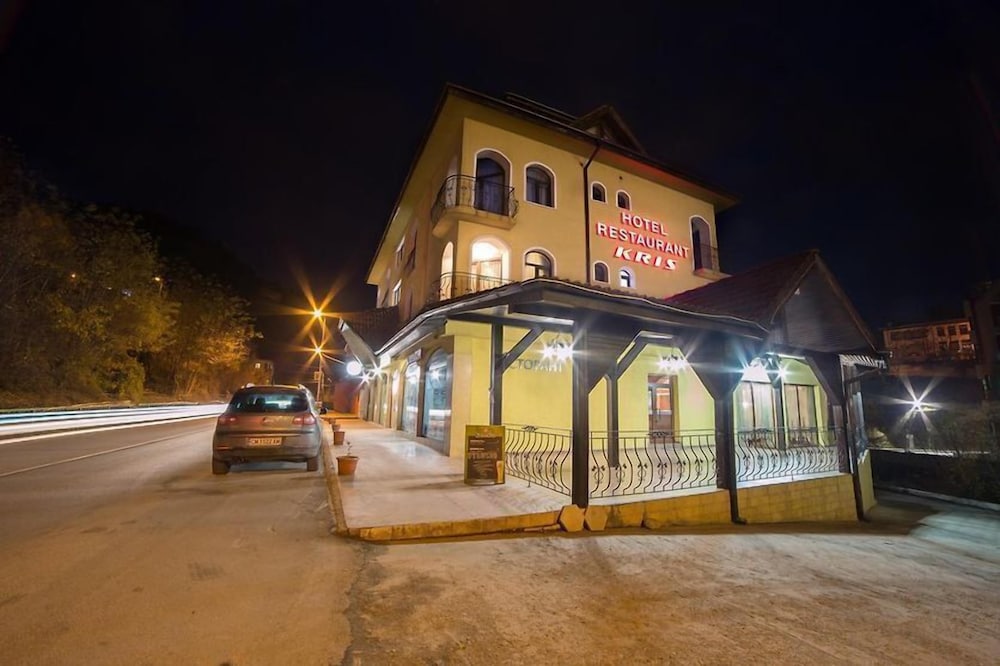 Kris Hotel