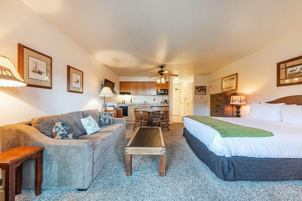 144 Bldg C 1 Bedroom Condo