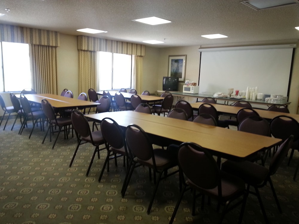 Motel 6 Anaheim Hills — photo 9