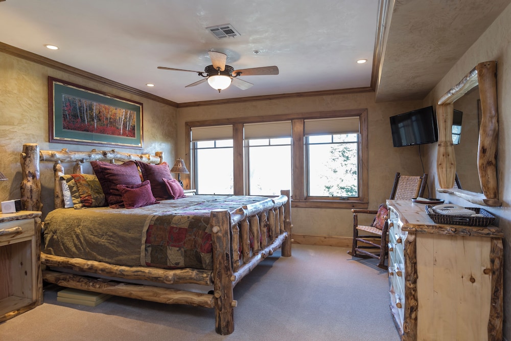 Stag Lodge at Deer Valley Resort - Four Bedroom with Spa #23 4 Condo