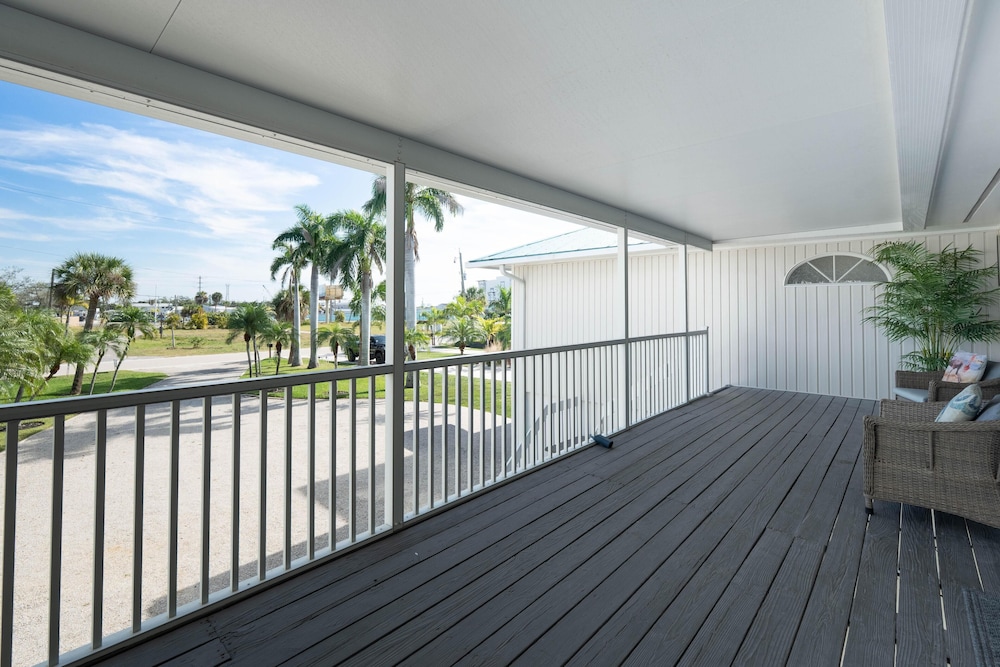 Island Bay Retreat