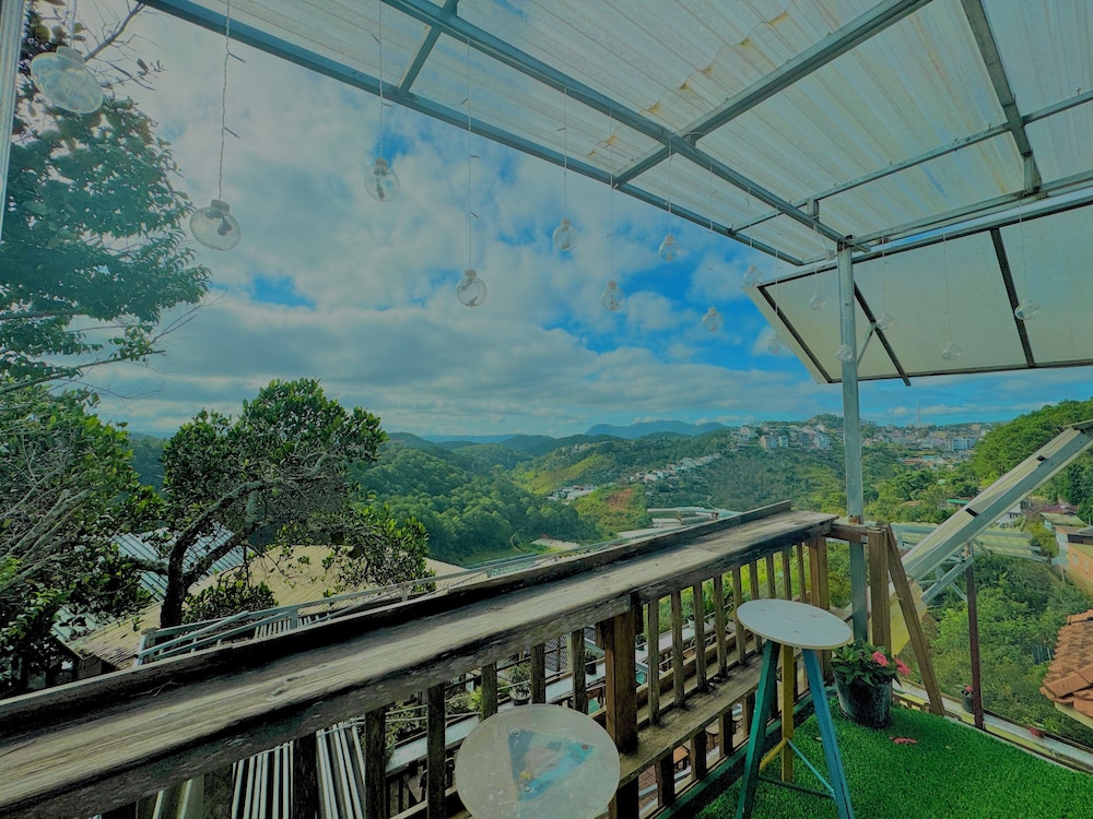 My Stay 1 Le Van Tam