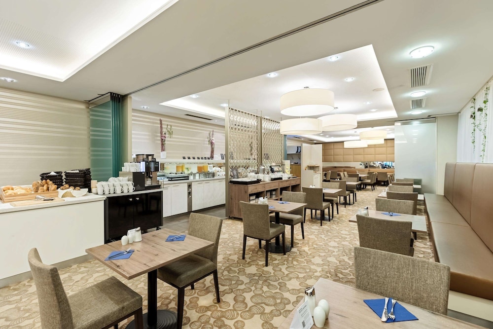 Linz Vacations - Hotel Schillerpark Linz, a member of Radisson Individuals - Property Image 55