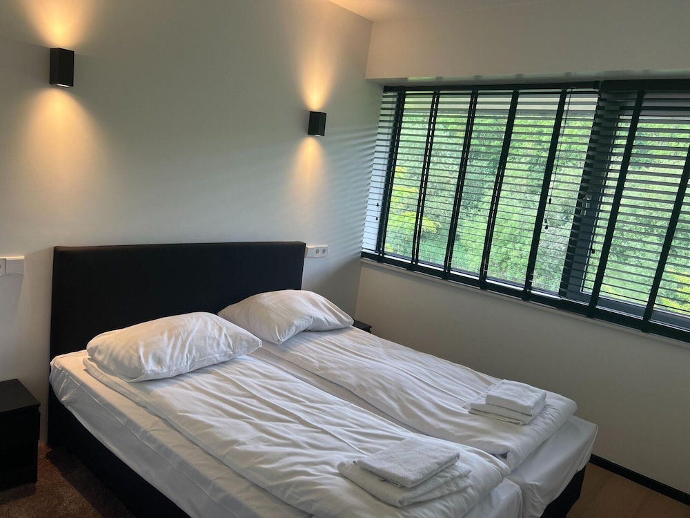 Wellness Villa on the Water Near Harderwijk view 5