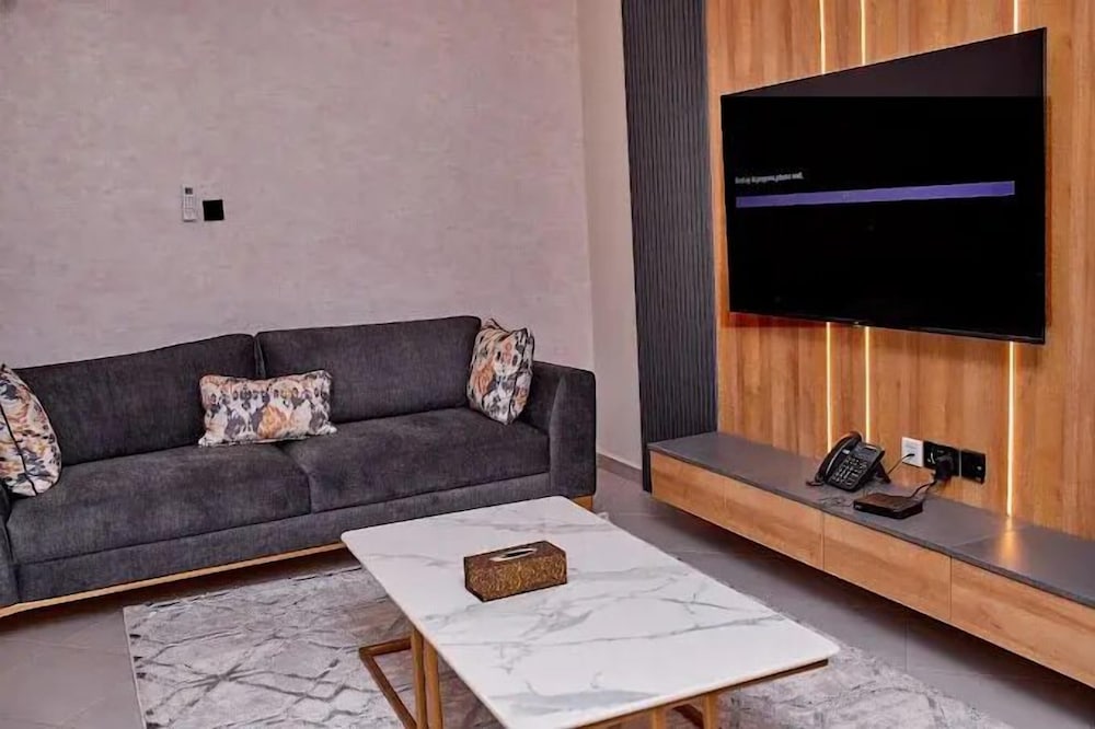 Ridge Ville Apartment by Platinum