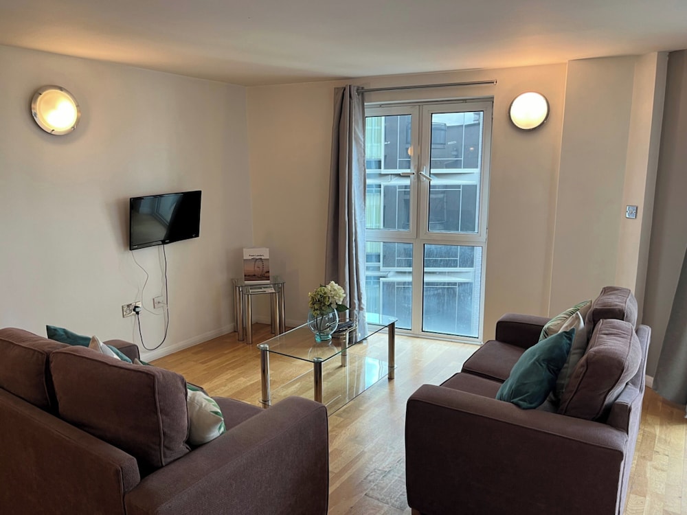 Premium 4Pax Apartment with Kitchen