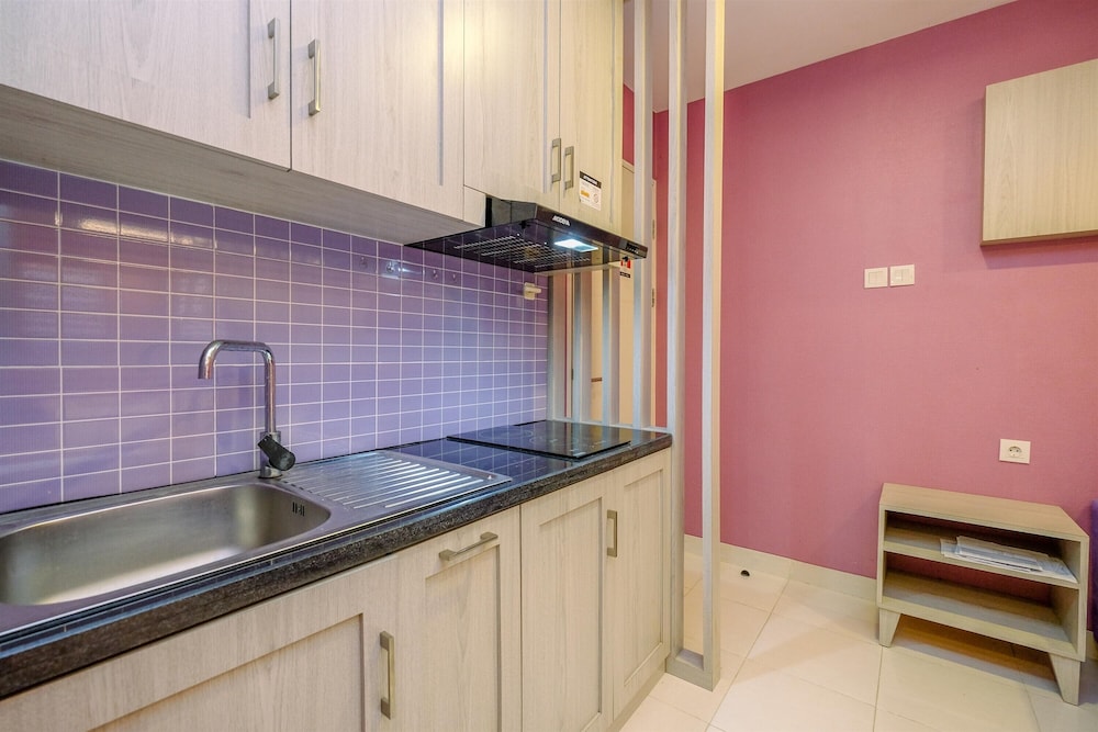 Homey and Modern Studio at Sentul Tower Apartment