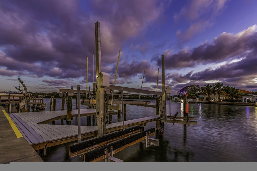 Villa Azule - Waterfront -free Kayaks Bikes Fishing Beach Gear Dock view 5