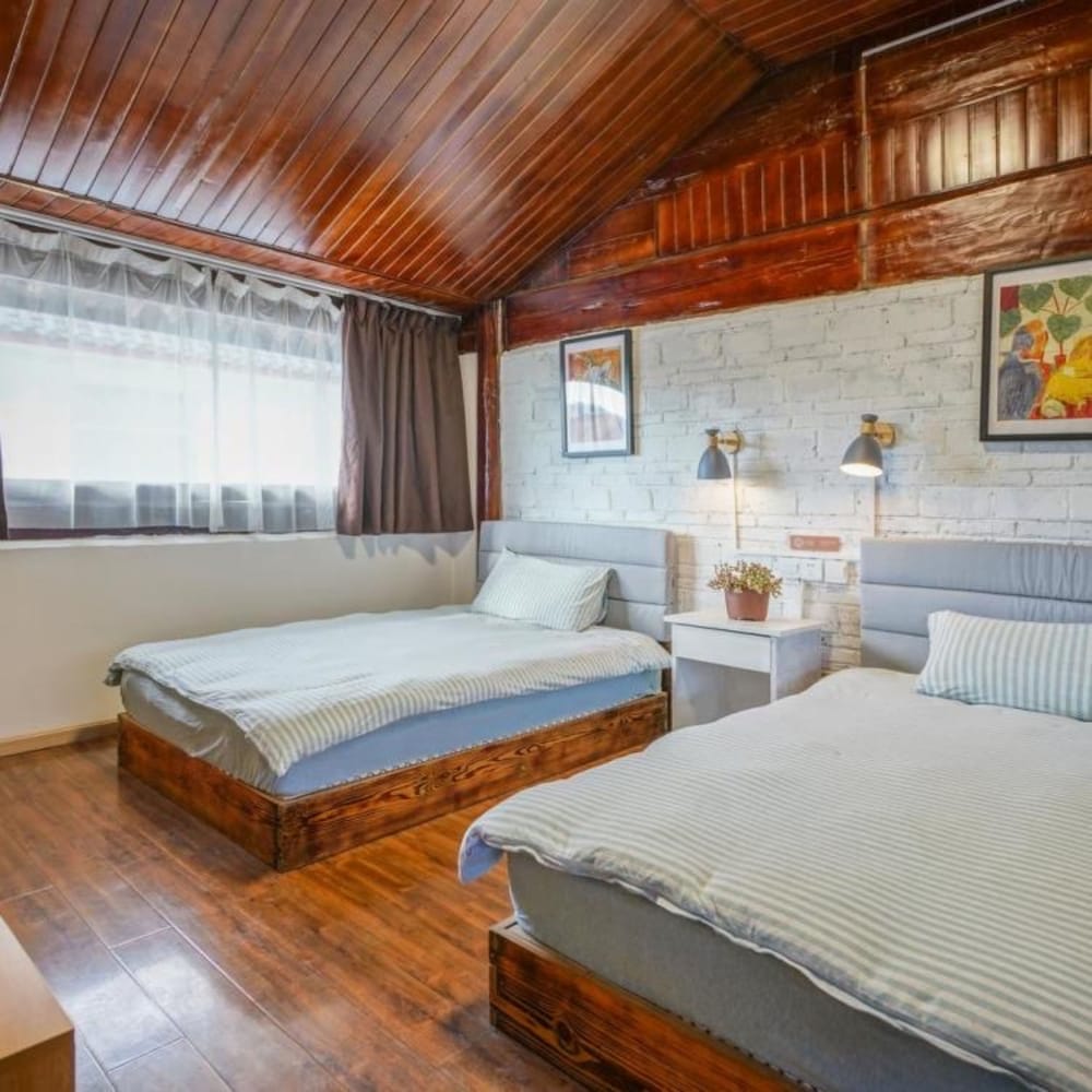 Floral Hotel · Kuan Tang Lijiang