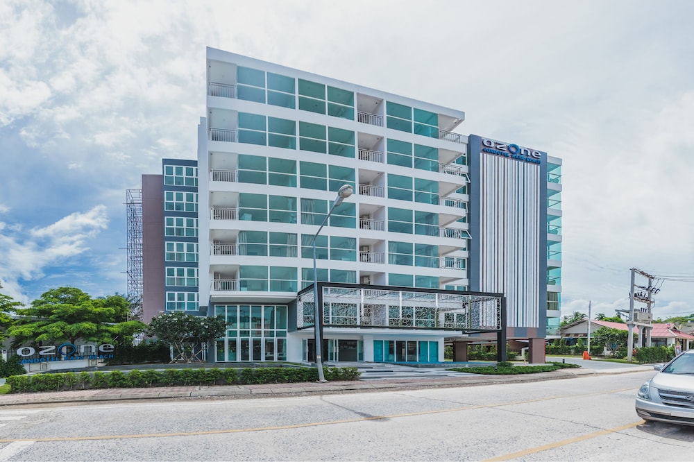 Condo in Kata in Ozone - Unit A506