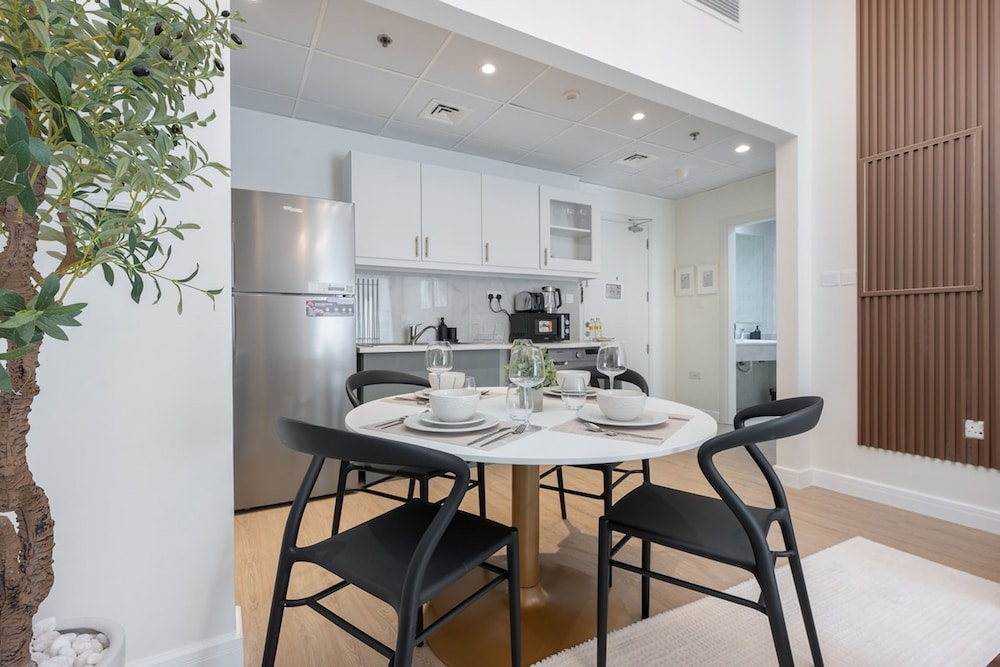 Premium 1-bedroom Apartment in Dubai Marina