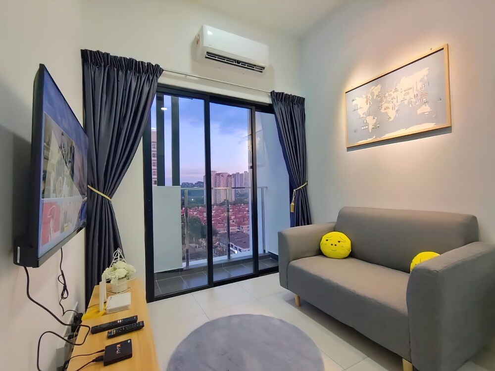 M Suite Menjalara Free Gym Pool