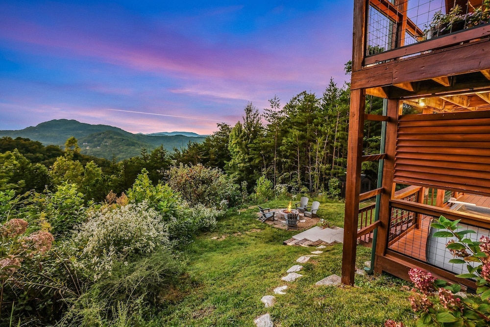 Panoramic Pointe 2 Bedroom Cabin