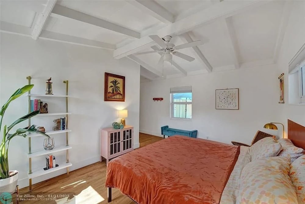 Castaways Casita Saltwater Pool Dog Friendly