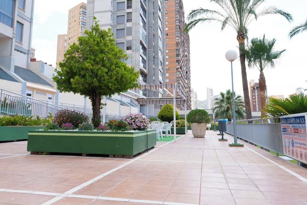 APARTAMENTOS GEMELOS 20 - BENINTER