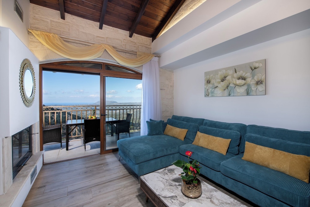 Geroulios Kastro Villas
