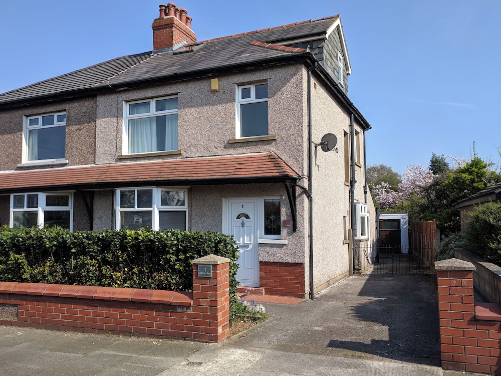 1 Lathom Avenue