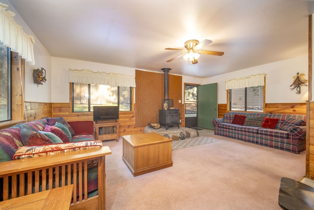 Bear Paw Lodge