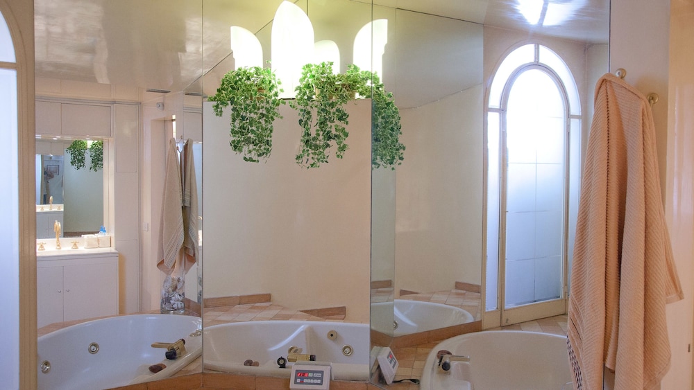 Rental in Rome Crociferi 1