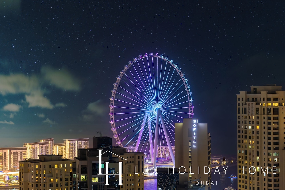 LUX The Vida Marina Residence