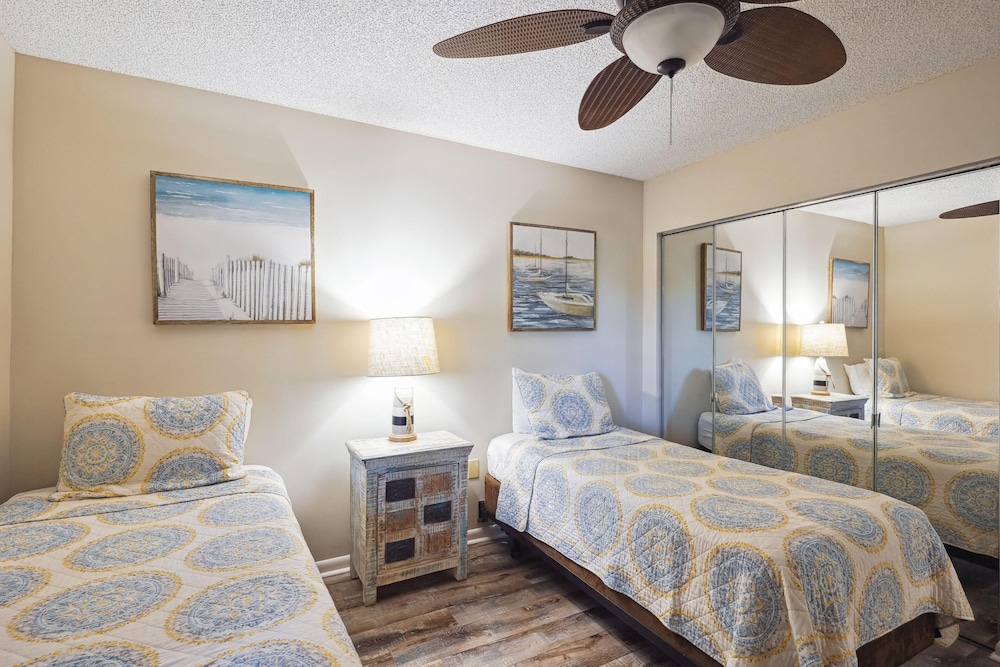 Land's End 5-202 Gulf-bay Front - Premier
