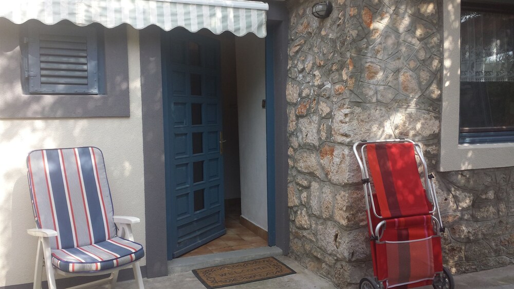 Apartments Estella view 2