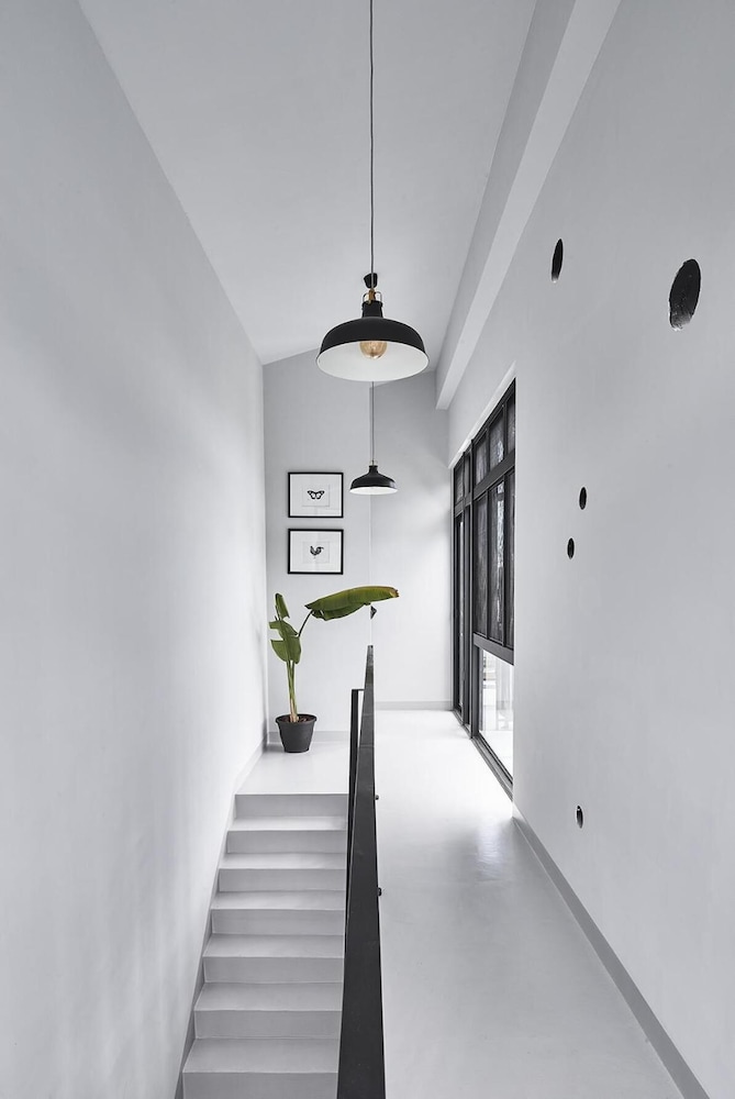 noir B&B