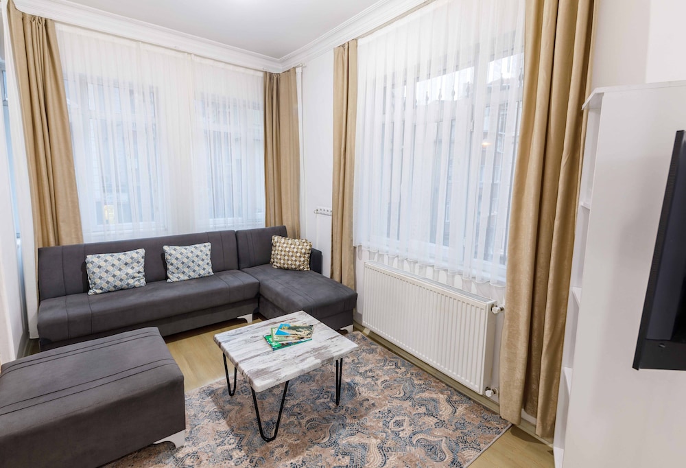 Aram's Residence