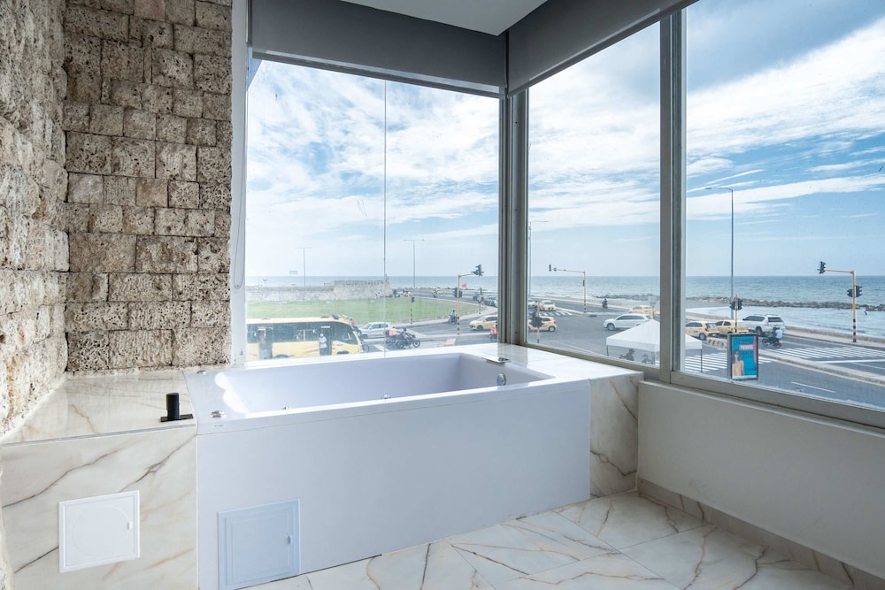 w Magical 1BR w Ocean View Near C Amurallada