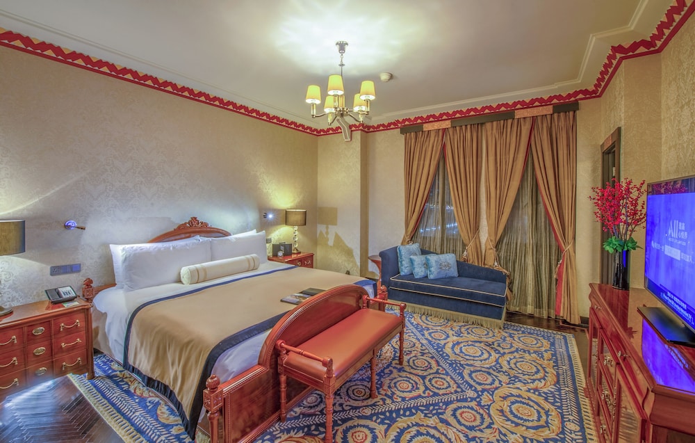 Fairmont Peace Hotel on the Bund 19