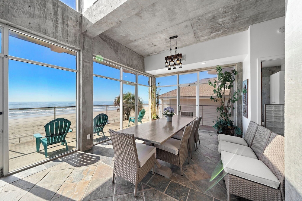 Oceanfront Experience by Ryson Vacation Rentals