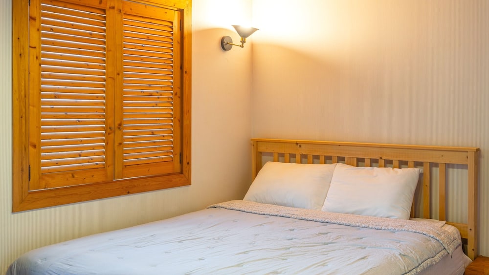 Hongcheon Fiction House Pension view 5