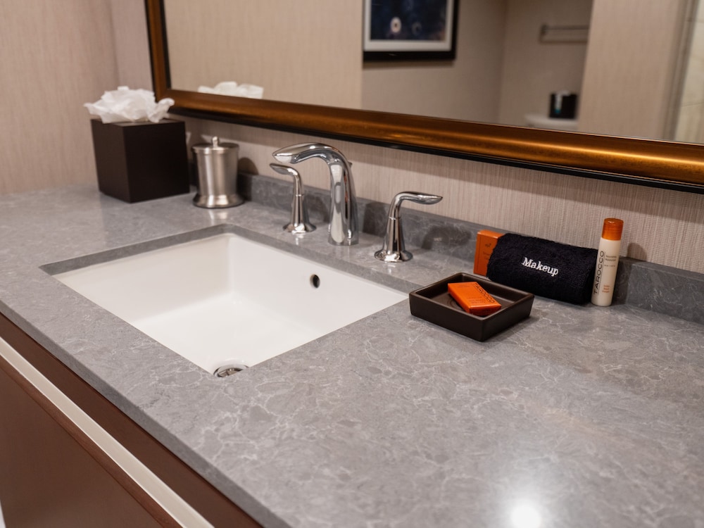 Bartlesville Vacations - Osage Casino Hotel - Bartlesville - Property Image 2