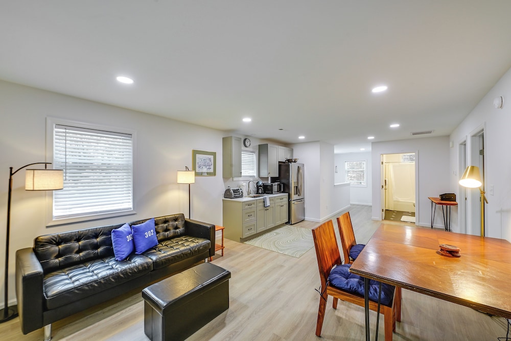 4 Mi to Rehoboth Beach: Cozy Coastal Apt!