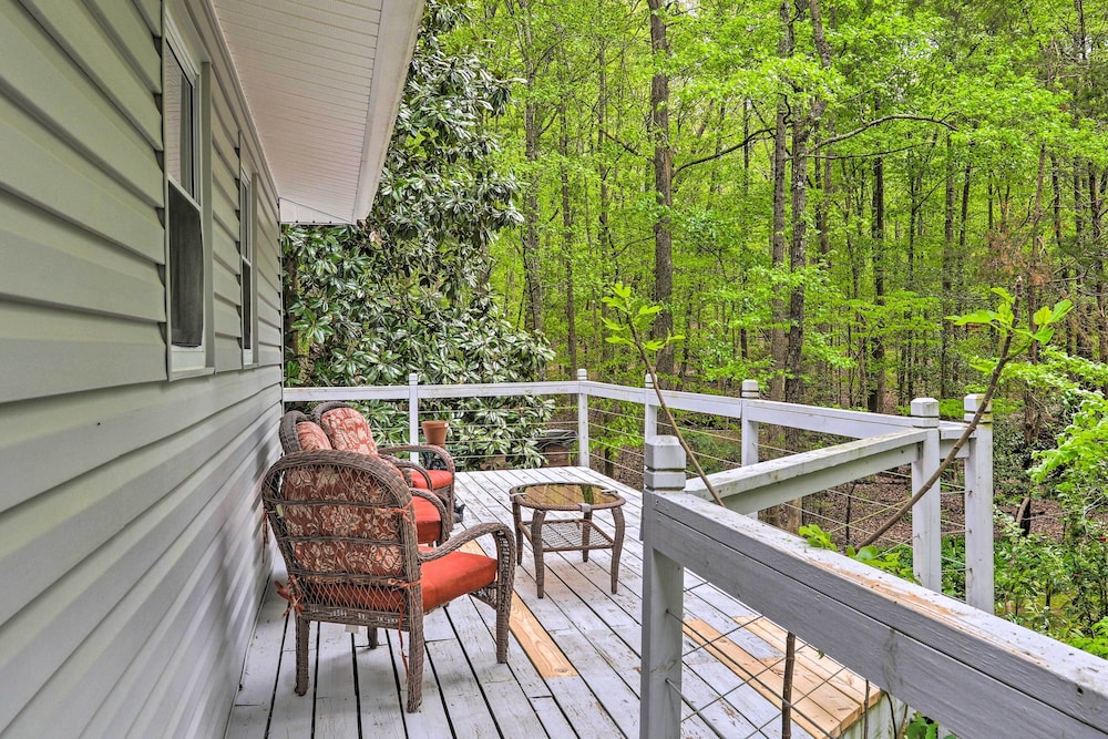 Lakeside Haven w/ Private Dock: Fish & Swim! view 4