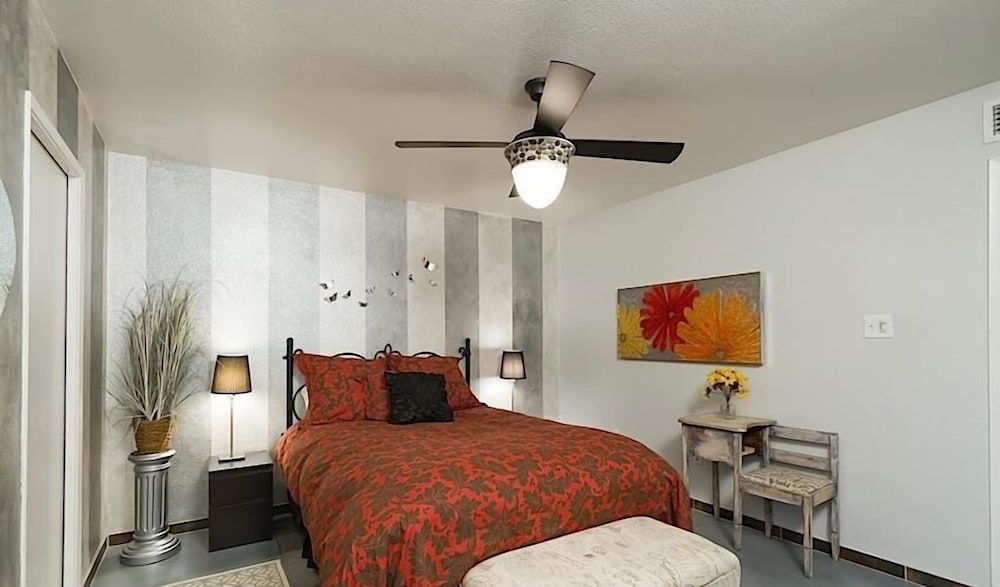Amour By Signature Vacation Rentals