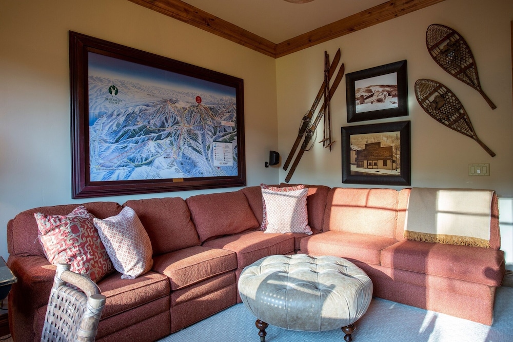 Grand Lodge - Penthouse #406 - Ski-in/out 5 Bedroom Condo