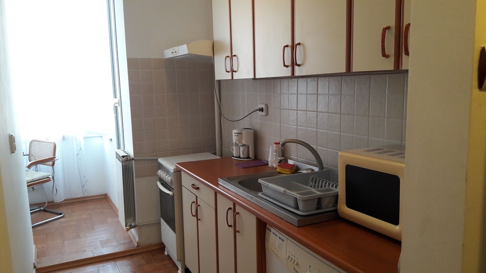 Km 0 Deluxe Apartment Old Town view 3