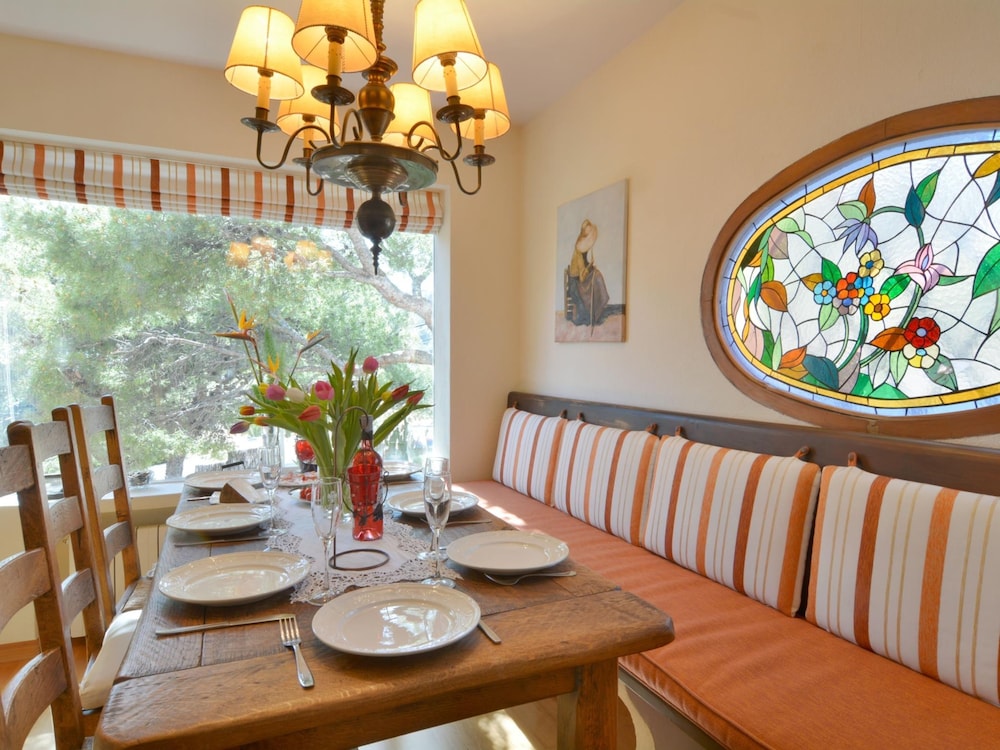 Villa With Incredible sea Views and Pool Sleeps 7