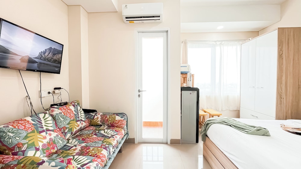 Homey And Best Deal Studio Apartment B Residence