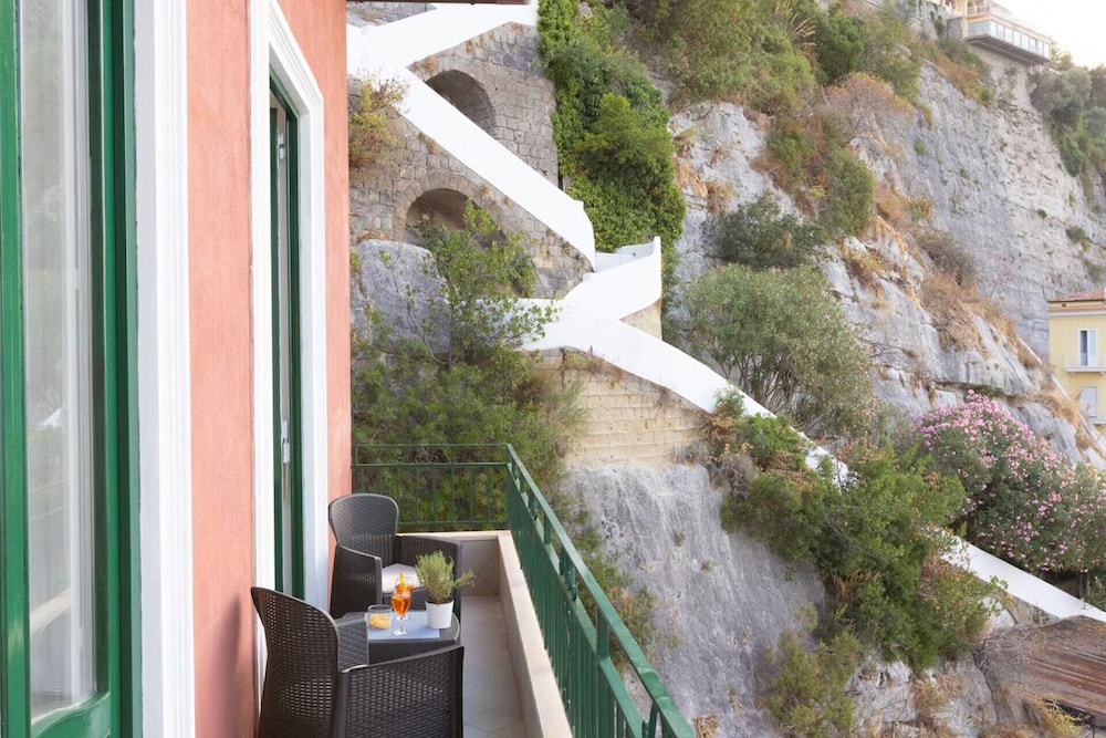 Seaview Home On The Beach & Amazing Views Terrace