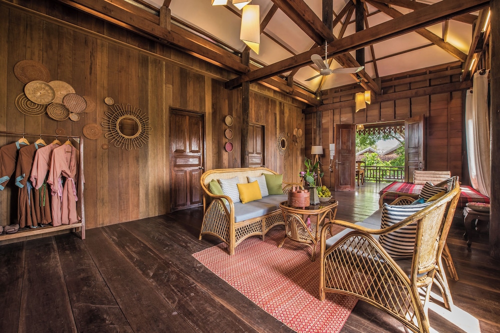 PHUM KHMER LODGE