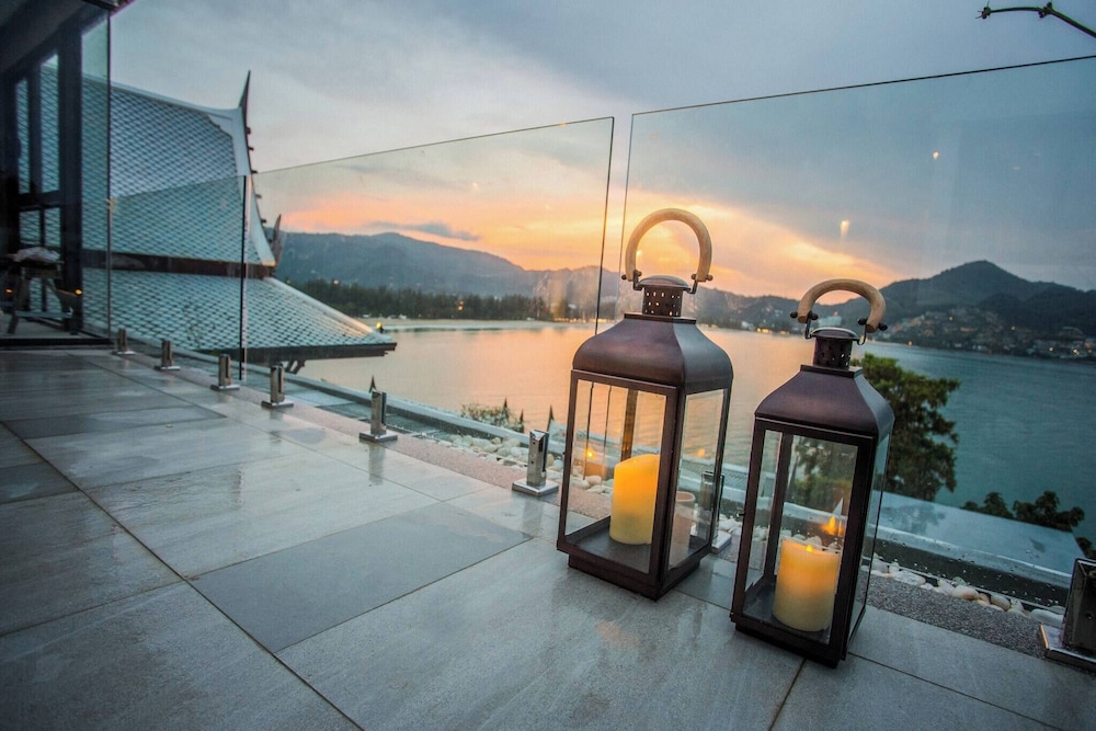 Luxury Seaview 6 Bedrooms With Infinity Pool Villa, Private Gym, Superfast Wifi