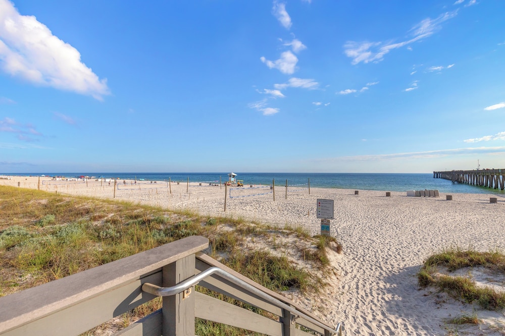 Beach House Spacious 4BR Retreat With Gulf Views & Observation Deck!