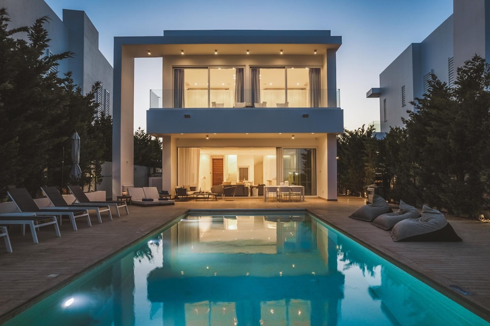 Blue Waves Protaras Beachfront Villa 3