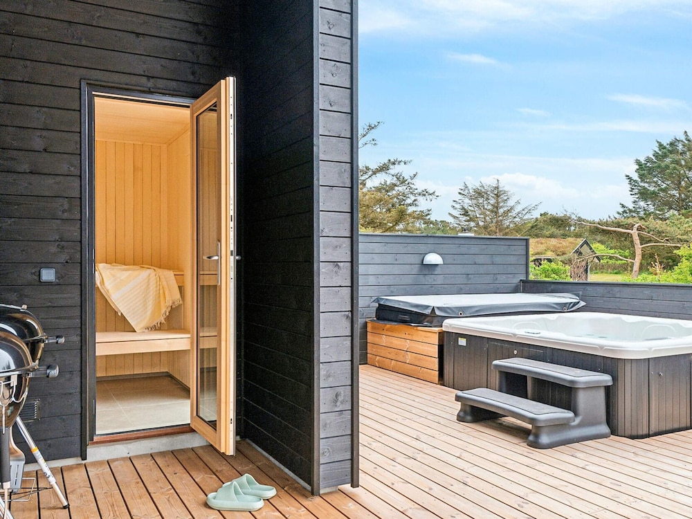 5 Star Holiday Home in Lokken