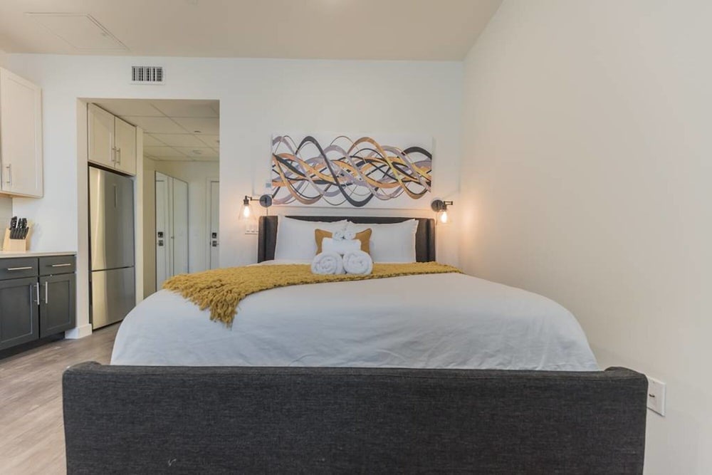 Pine Suite - 209 in Philadelphia view 4