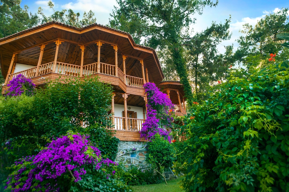 Club & Otel Letoonia - Image 30